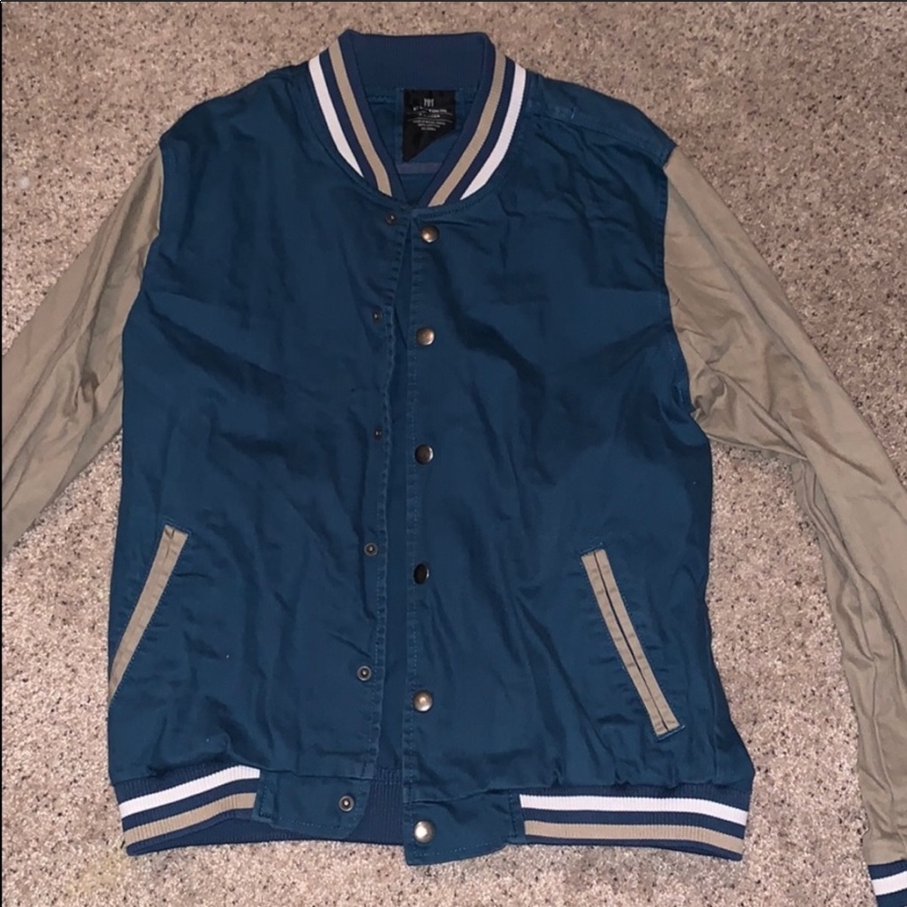 Mena jacket